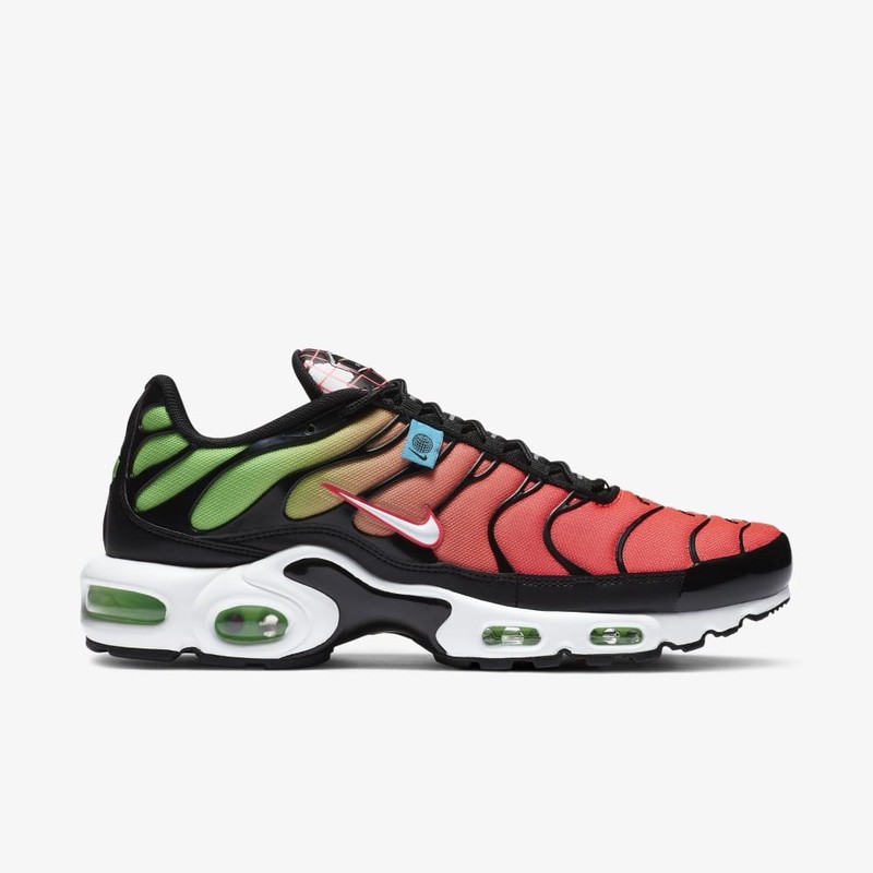 Air max plus one world online